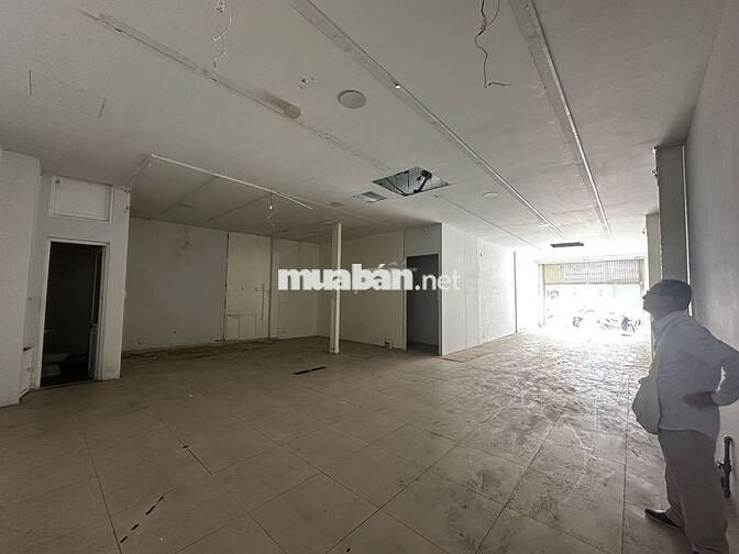 Cho thuê nhà MT Đường Cách Mạng Tháng 8