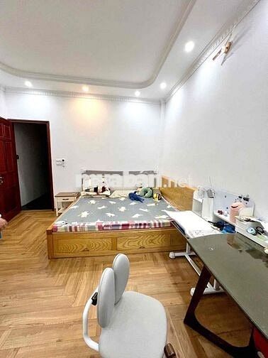 🌟 Bán nhà phố Kim Ngưu 41m² x 6 tầng thang máy ,ô tô tránh cách 40m 🌟 Bán nhà phố Kim Ngưu 41m² x 6 tầng thang máy ,ô tô tránh cách 40m