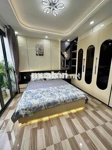 TRUNG TÂM GÒ  VẤP NHÀ MỚI ĐẸP Ở NGAY . DTSD 168 M2 -NHÀ 4 TẦNG VỚI 4PN