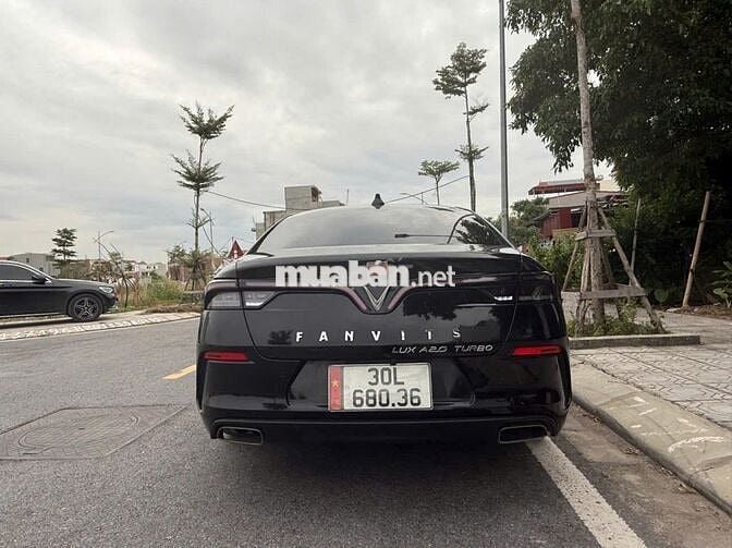 VinFast Lux A2.0 Plus