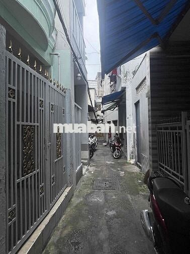 BÁN NHÀ HẺM 125 XE BA GÁC NGANG 2,5m x Dài 12m