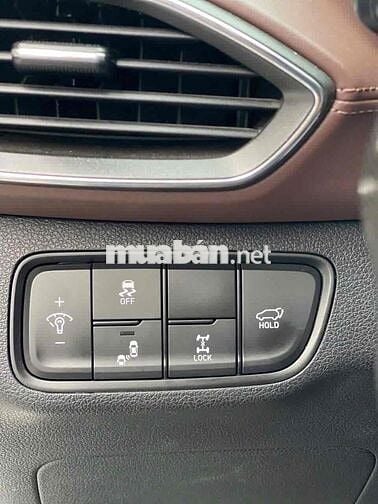 Santafe 2.4L xăng cao cấp sx 2020 màu trắng