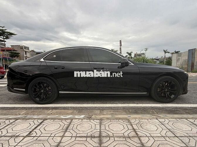 VinFast Lux A2.0 Plus