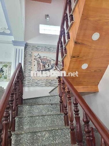 NHỈNH 5 TỶ XÍU CÓ NHÀ CÓ MTKD GẦN ĐẶNG THÚC VỊNH NHÀ 3 LẦU XE TẢI ĐUA