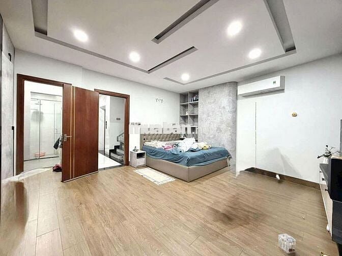 Toà nhà 8 tầng 117m2 - Góc 3 mặt thoáng - 13 Phòng hẻm oto 6m - 24 Tỷ