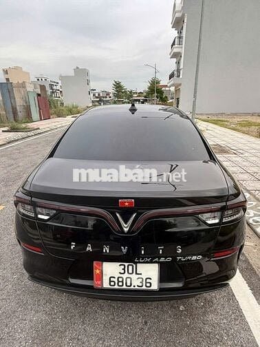 VinFast Lux A2.0 Plus