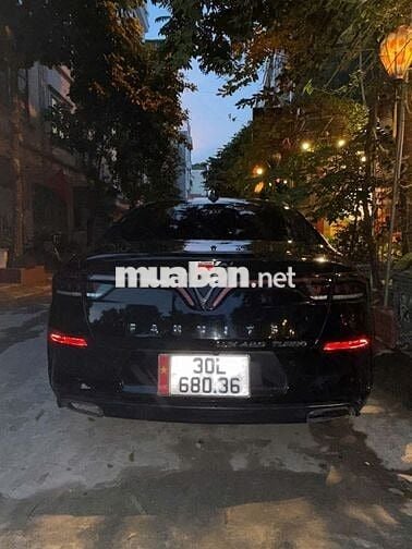 VinFast Lux A2.0 Plus