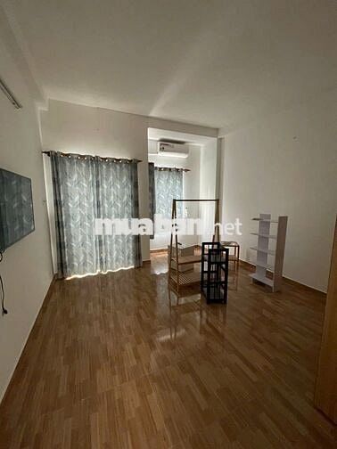 Cho thuê nhà mới đẹp đường oto ngay Bệnh Viện Thủ Đức, Lê Văn Chí