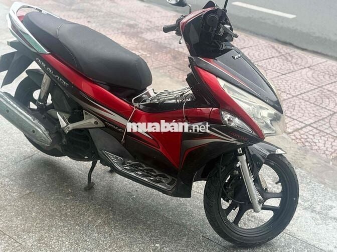 xe honda Air Blade xanh phun Fi nhut doi 2012
