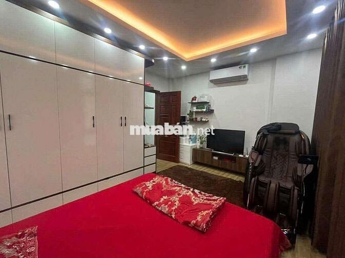 Bán nhà dân xây 5t Liễu Giai - Văn Cao 7.98ty Bán nhà dân xây 5t Liễu Giai - Văn Cao 7.98ty