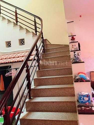 Bán nhà 1 trệt 2 lầu hẻm vỉa hè 9m Hoàng Văn Thụ, P7 Vũng Tàu