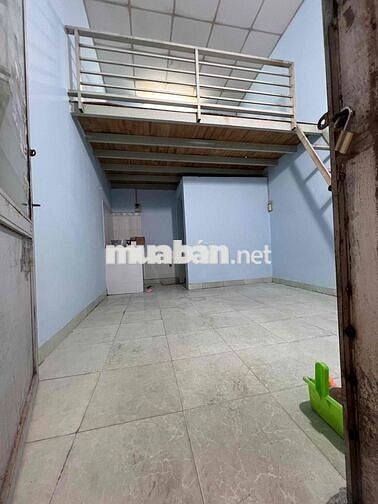 Cần cho thuê phòng 30m2 ngay Gigamall - 2 triệu 9