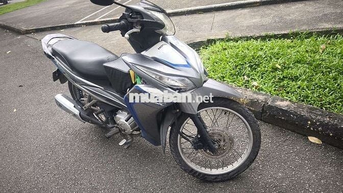 Xe máy Honda Wave RSX màu xám 2013