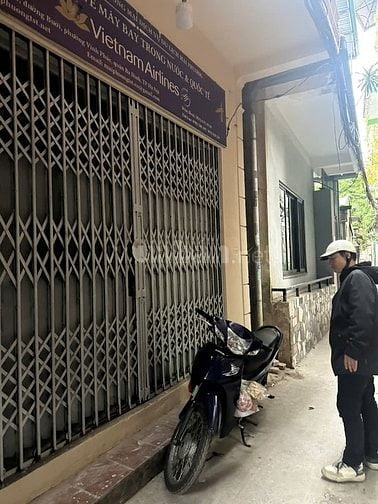 Cho thuê nhà nguyên căn 3 tầng riêng biệt ngõ 61 Đường Bưởi