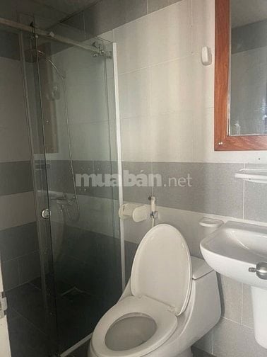 Chung cư 08 Bà Huyện Thanh Quan, Q3: 2p ngủ rộng, máy lạnh, 72m2, 9tr