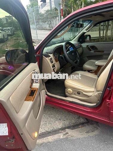 Ford Escape 2005 - SUV 5Chỗ - Màu Đỏ