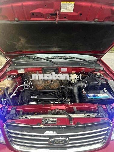 Ford Escape 2005 - SUV 5Chỗ - Màu Đỏ