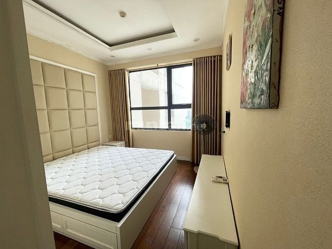 Căn hộ 2 ngủ 2wc full nội thất ở tòa C3 D'capitale Trần Duy Hưng