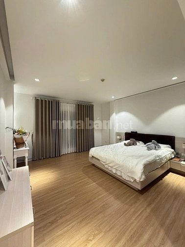 Căn hộ 60m² Yên Ninh Trúc Bạch 1 ngủ 1 khách, full đồ cao cấp, giá 14.