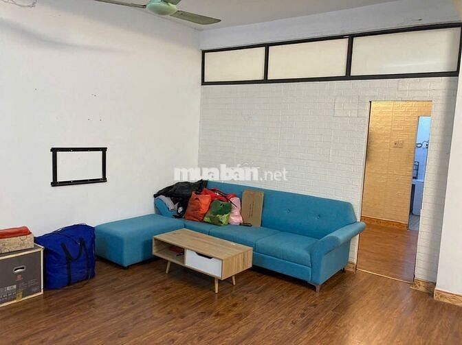 CHO THUÊ NHÀ TẬP THỂ 45M2, CĂN GÓC, HAI BÀ TRƯNG, HÀ NỘI