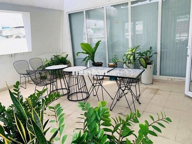 Cho thuê văn phòng full nội thất