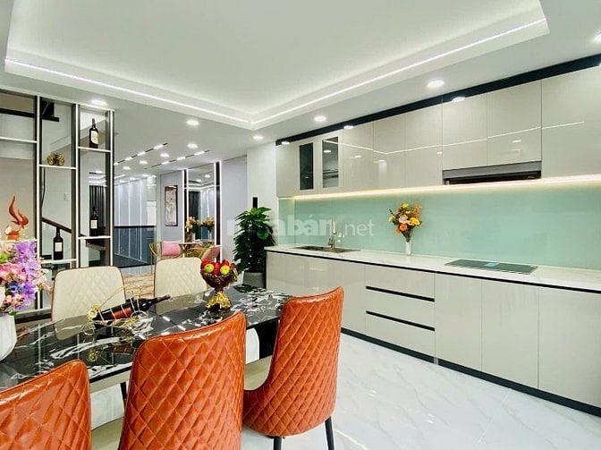 ⭐️Nhà 4 Lầu THANG MÁY tuyệt đẹp Cao cấp 2 mặt hẻm xe hơi 5m Thống Nhất