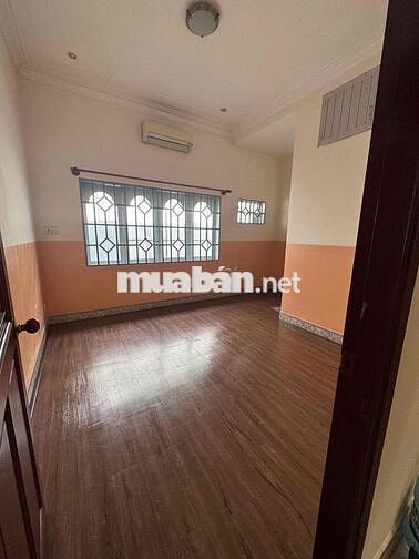 Nhà nguyên căn mặt tiền đường số 5 khu dân cư cao lỗ Q8