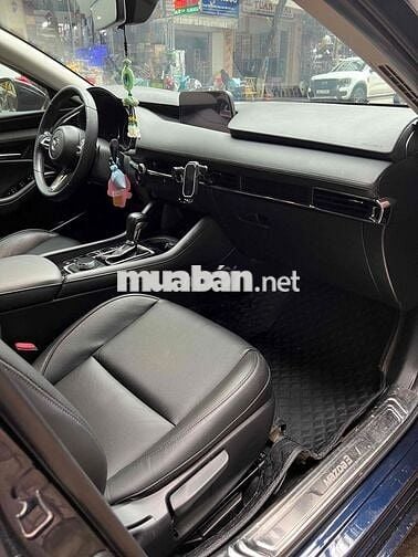 Mazda 3 2022 1.5L Luxury - 59000 km