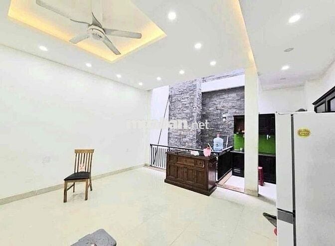 ✅ Cho thuê nhà 3 tầng MT Trưng Nữ Vương - Hải Châu - Đoạn 2 Chiều