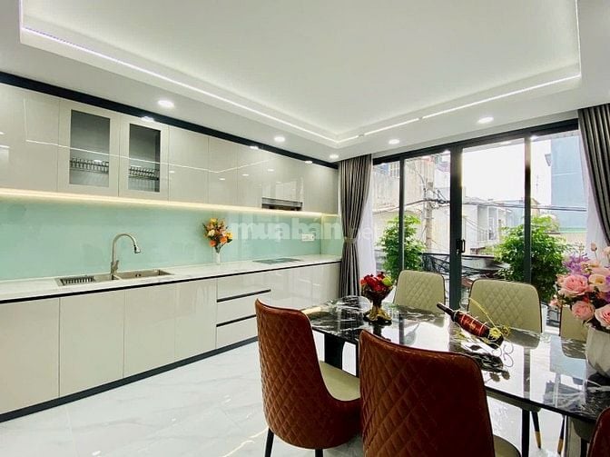 ⭐️Nhà 4 Lầu THANG MÁY tuyệt đẹp Cao cấp 2 mặt hẻm xe hơi 5m Thống Nhất