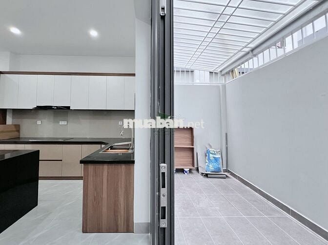 CHO THUÊ NHÀ MỚI 4 PHÒNG NGỦ FULL NỘI THẤT KĐT MỸ GIA GÓI 8