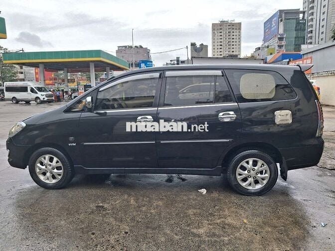 Toyota Innova G 2006 màu đen, 175.000 km