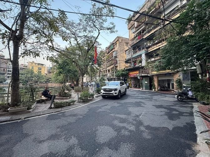 Nhà 4T P/Lô Võ Thị Sáu sát Hồ gần Mp vỉa hè oto tránh kd sầm uất Nhà 4T P/Lô Võ Thị Sáu sát Hồ gần Mp vỉa hè oto tránh kd sầm uất