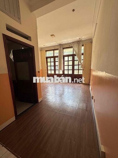 Nhà nguyên căn mặt tiền đường số 5 khu dân cư cao lỗ Q8