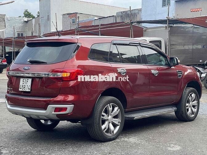 Ford Everest 2016 Titanium 2.2L 4x2 AT - 80000 km