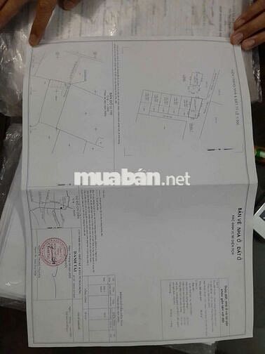 Bán nhà mới xây 2 tầng sạch đẹp ở ngay (sổ hồng chung)