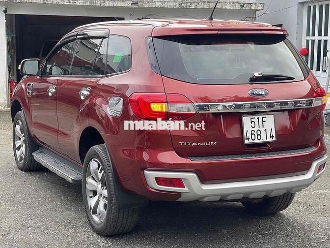 Ford Everest 2016 Titanium 2.2L 4x2 AT - 80000 km