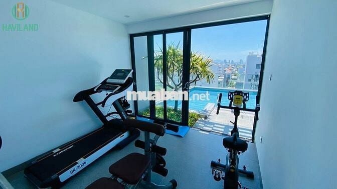 CĂN HỘ STUDIO HIỆN ĐẠI CÓ HỒ BƠI & PHÒNG TẬP THỂ DỤC – GẦN BÃI BIỂN