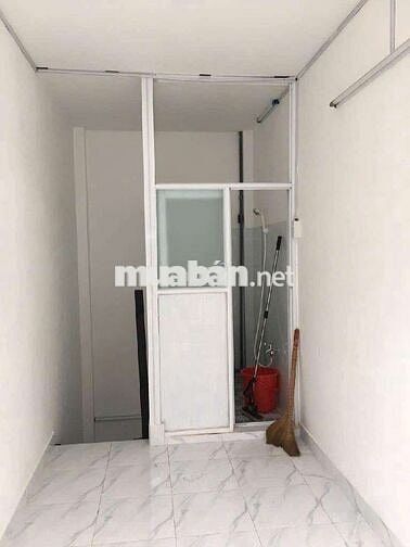 CHỈ 890TR CÒN TL-NHÀ SHR-KO QH-KO LG-NGAY NGÃ TƯ BÀ HOM-TỈNH LỘ 10