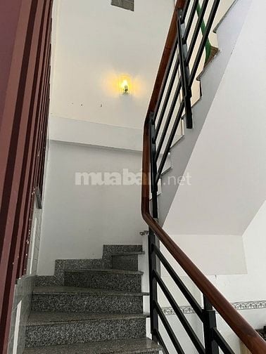 Bán nhà  4mx 12,3m- 2 Tầng đúc BTCT Gần Vincom Nguyễn Xí-khu Thuỷ Lợi 