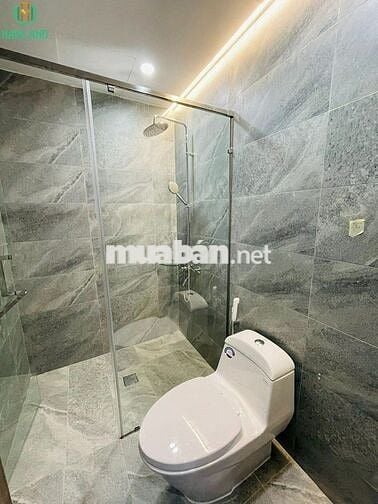 CĂN HỘ STUDIO HIỆN ĐẠI CÓ HỒ BƠI & PHÒNG TẬP THỂ DỤC – GẦN BÃI BIỂN