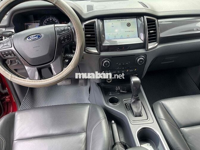 Ford Everest 2016 Titanium 2.2L 4x2 AT - 80000 km