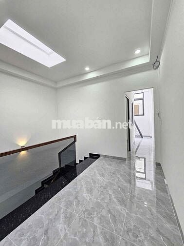 Bán Gấp Nhà Gần Chợ Xuân Thới Thượng,Hoc Môn 60m2-2Tỷ090 SHR