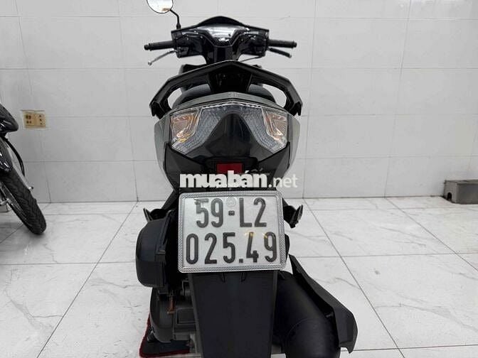 AB 2015/biển số thành phố xe  zin 100%