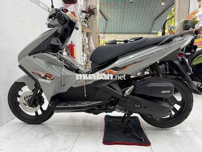 AB 2015/biển số thành phố xe  zin 100%