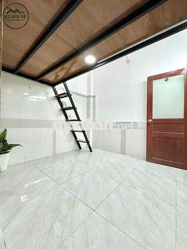 PHÒNG TRỌ MỚI KEN TẠI MẶT TIỀN NGUYỄN VĂN LƯỢNG