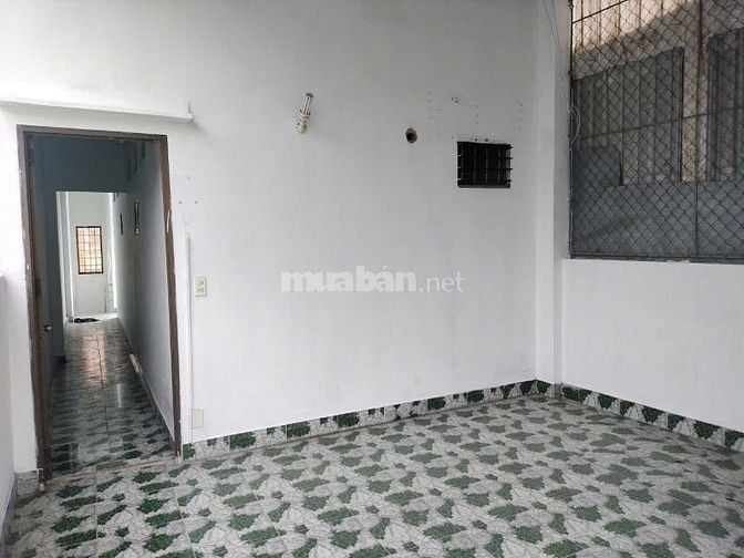 Bán nhà hẻm 1 trệt, 1 lầu chính chủ khu vực trung tâm quận 12