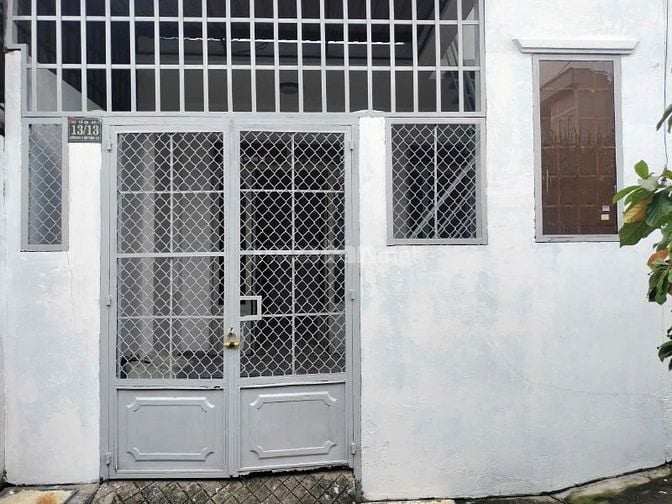 Bán nhà hẻm 1 trệt, 1 lầu chính chủ khu vực trung tâm quận 12