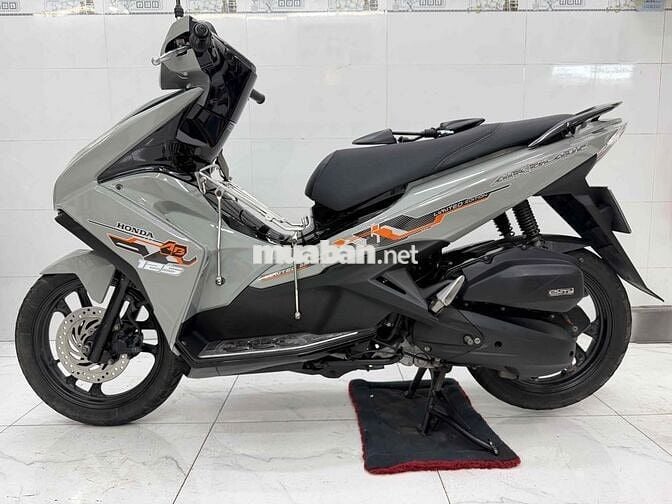 AB 2015/biển số thành phố xe  zin 100%