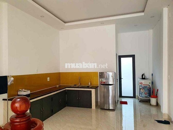 Cho thuê nhà mới mặt tiền Nguyễn Thị Tính